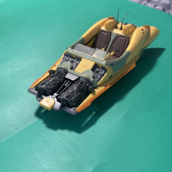 Star Wars Attack of The Clones Anakin Skywalker Yellow Coruscant Speeder Hasbro - Picture 4 of 6